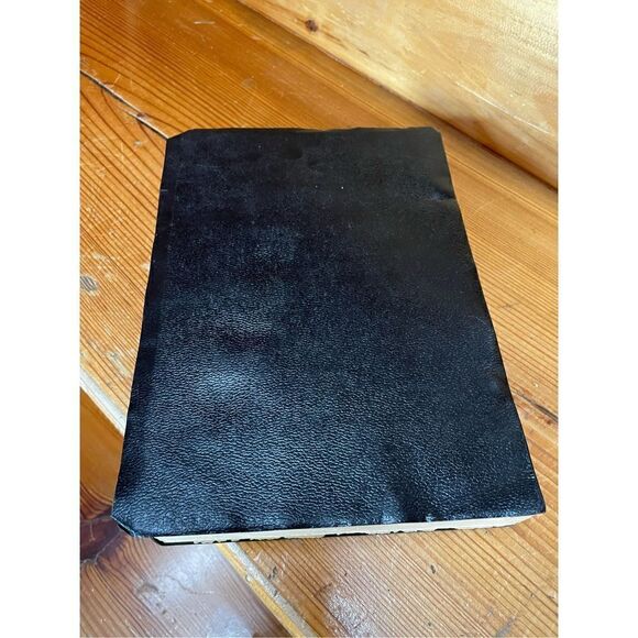 Vintage Train Book    - Picture 3 of 3